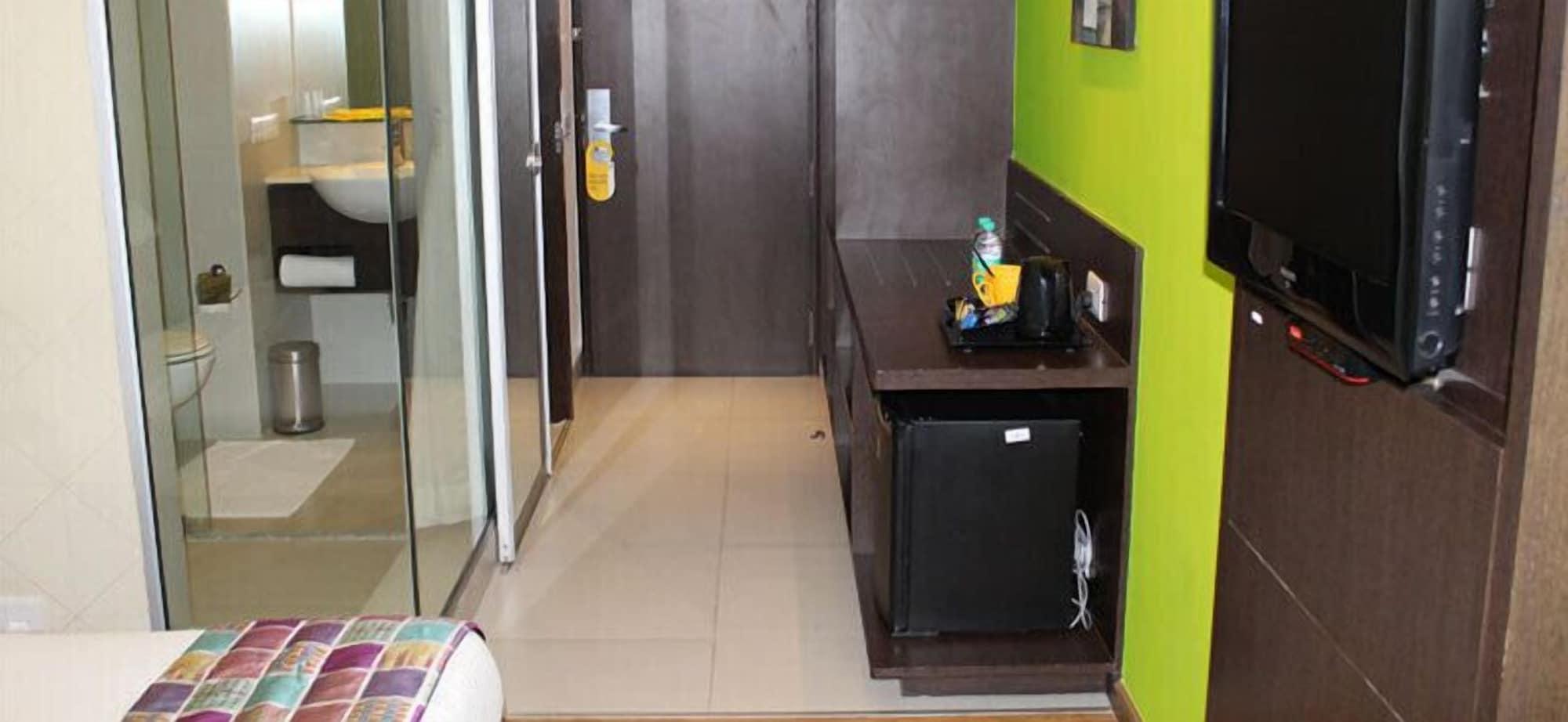 Keys Prima By Lemon Tree Hotels, Pimpri, Pune Zewnętrze zdjęcie