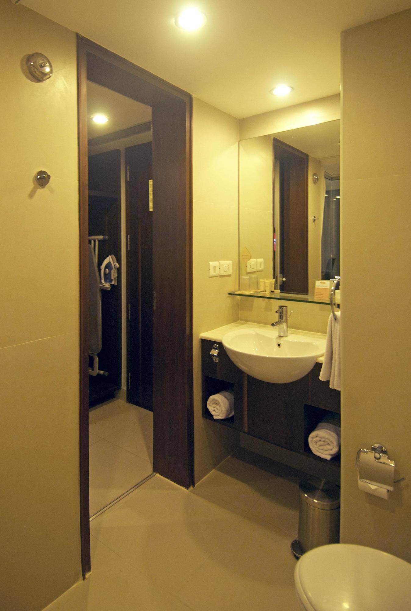 Keys Prima By Lemon Tree Hotels, Pimpri, Pune Zewnętrze zdjęcie