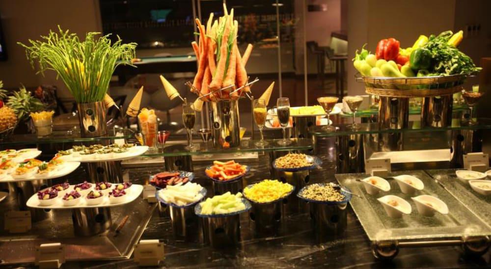 Keys Prima By Lemon Tree Hotels, Pimpri, Pune Zewnętrze zdjęcie