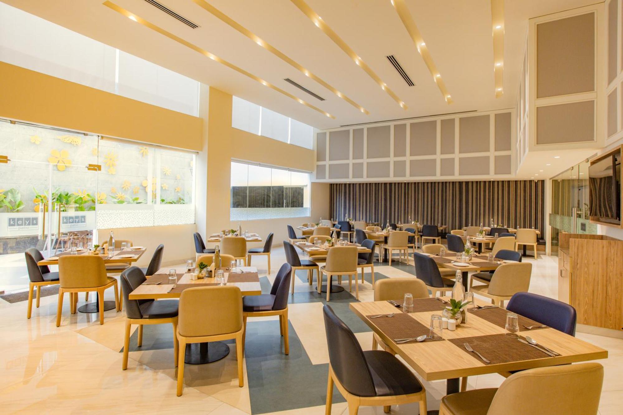 Keys Prima By Lemon Tree Hotels, Pimpri, Pune Zewnętrze zdjęcie