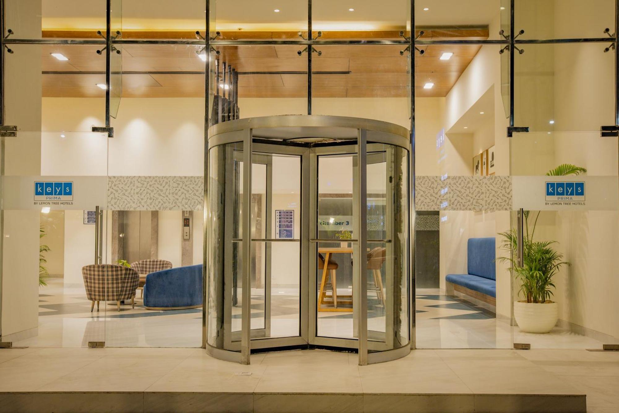 Keys Prima By Lemon Tree Hotels, Pimpri, Pune Zewnętrze zdjęcie